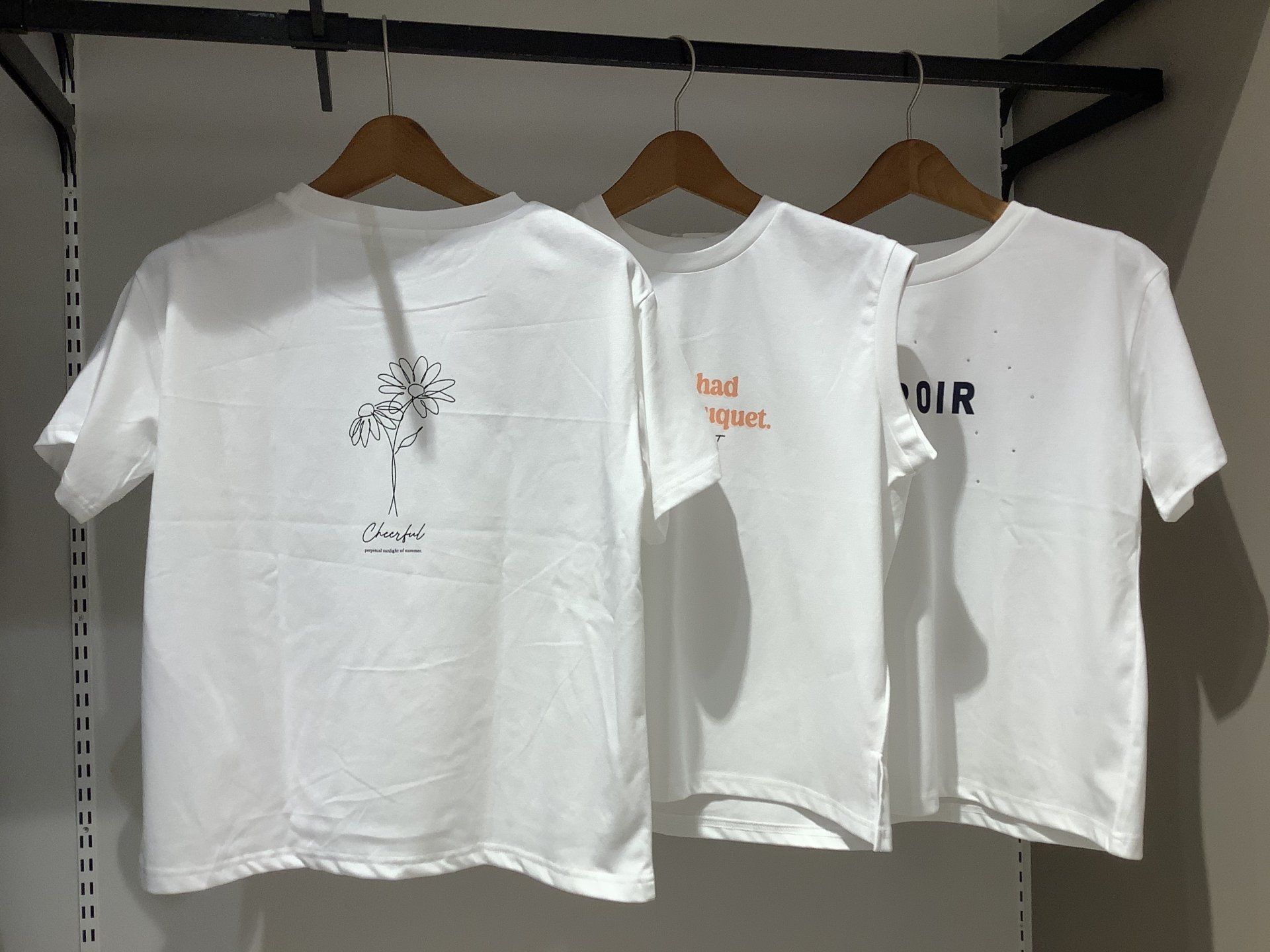 期間限定価格Tシャツ❗️(TechichiTERRASSE)