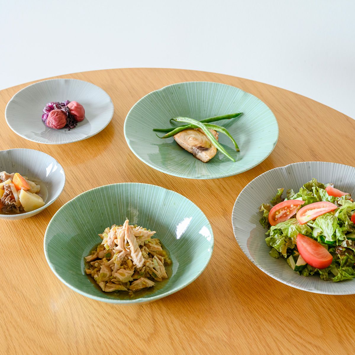 ✨花のような繊細な柄で食卓を華やかに☆かすみシリーズ✨