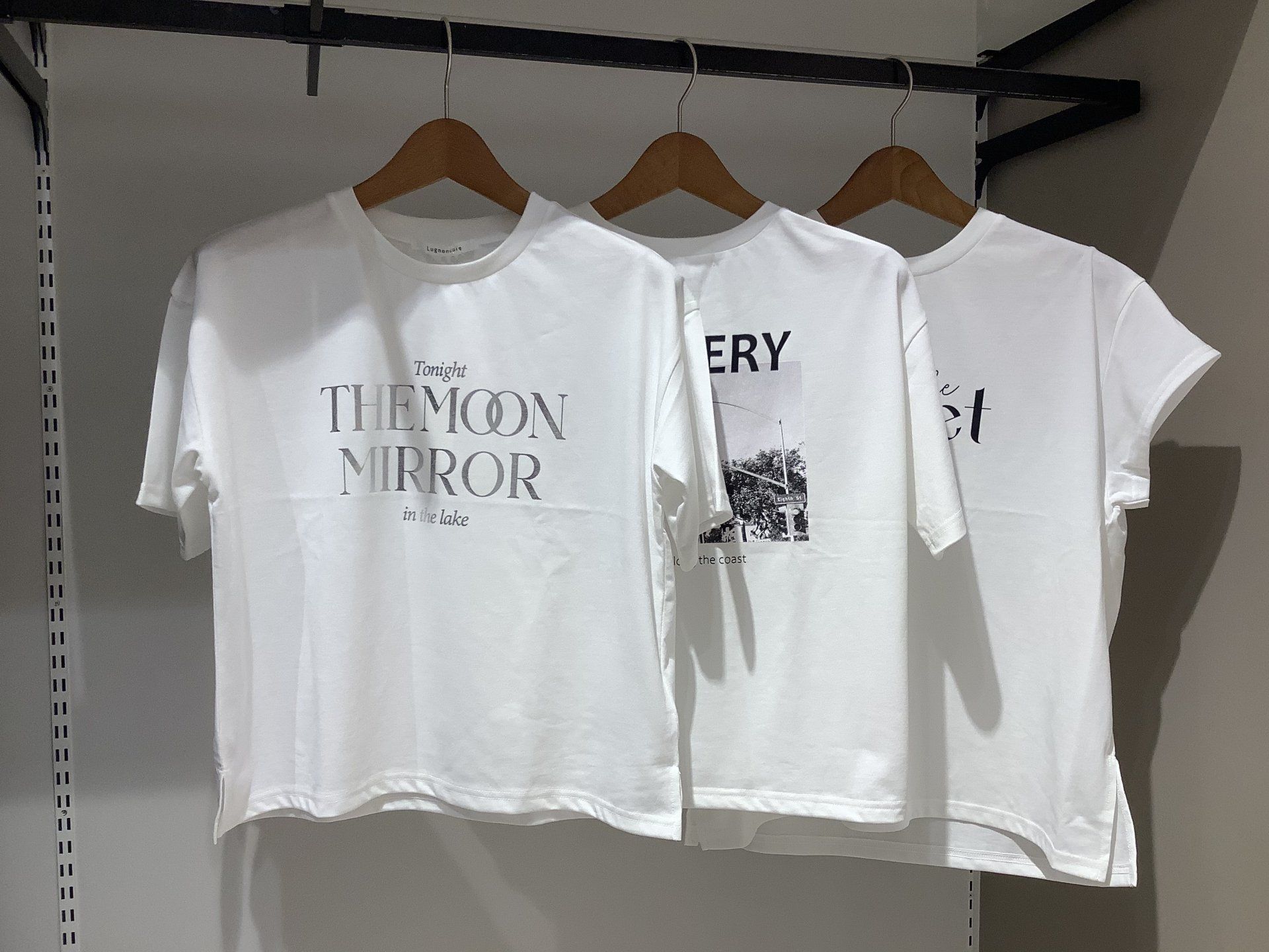 期間限定価格Tシャツ❗️(Lugnoncure)